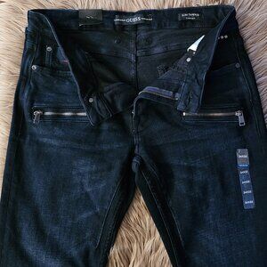 GUESS Men's Slim Tapered Finnley